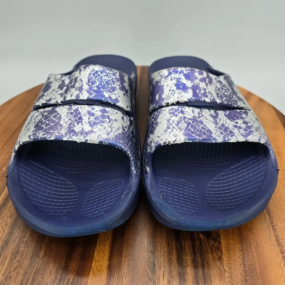 Oofos Ooahh Sandals Mens 9 Blue Silver Snake Print Slip On Sport Recovery Slides